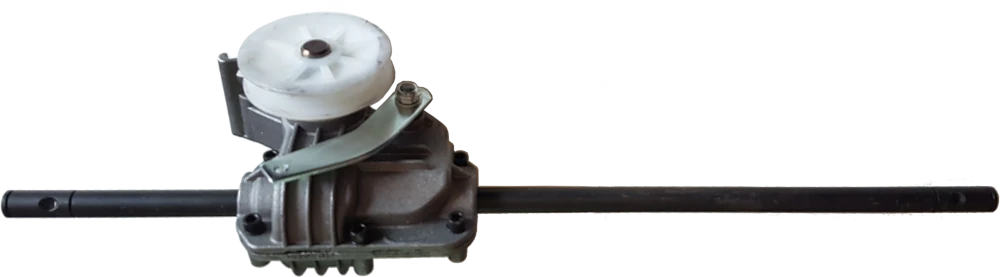 Gearbox for lawnmowers